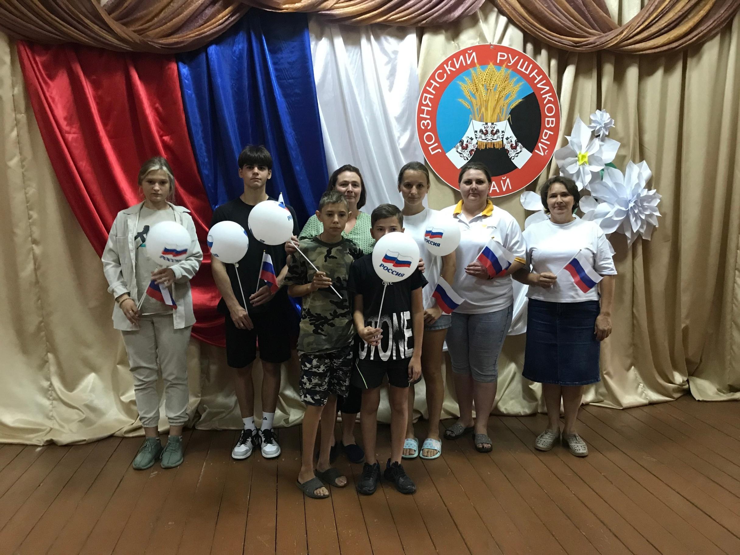 Литературно-музыкальная программа «О тебе пою Россия»