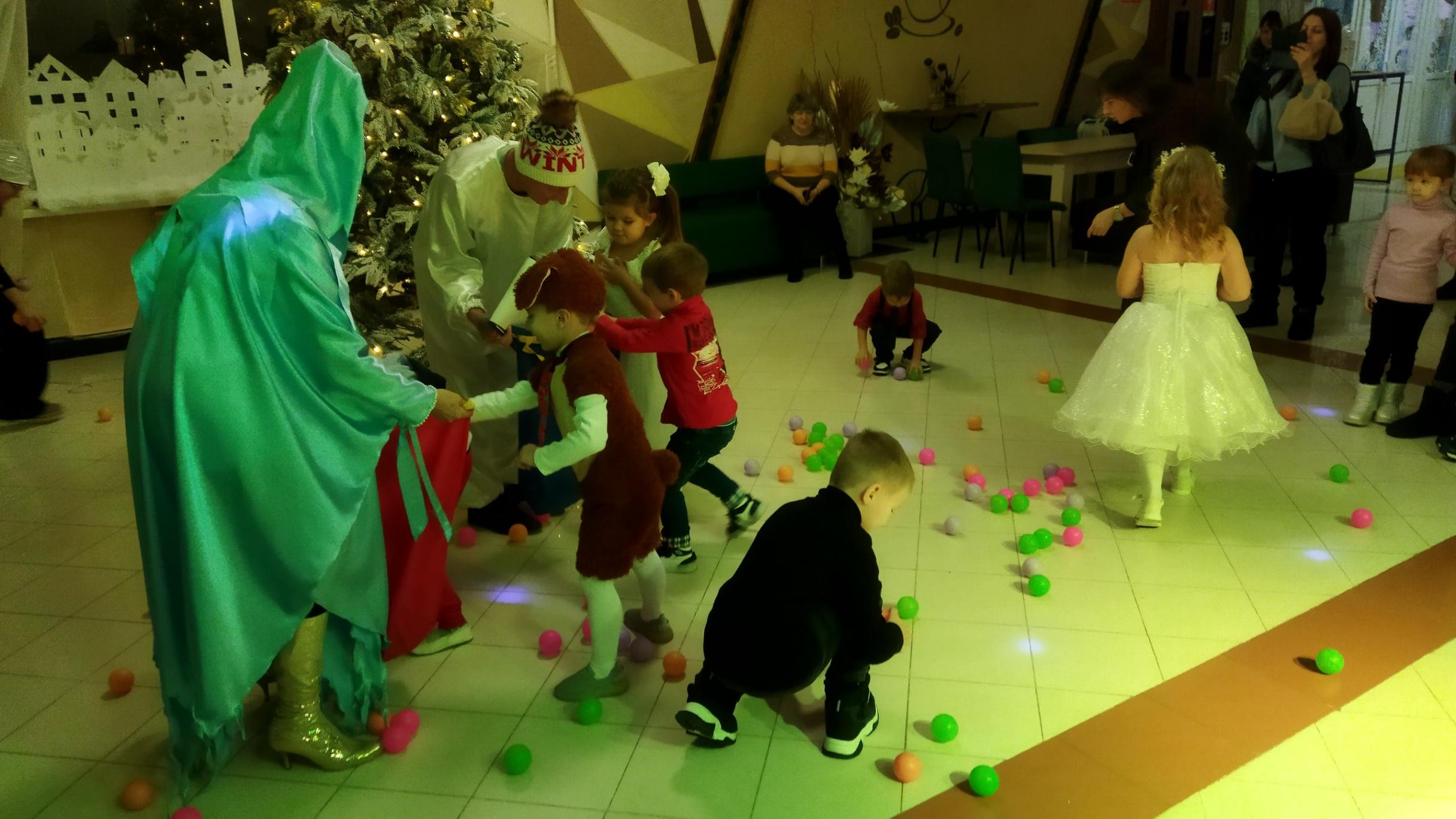 Программа «Предновогоднее настроение»