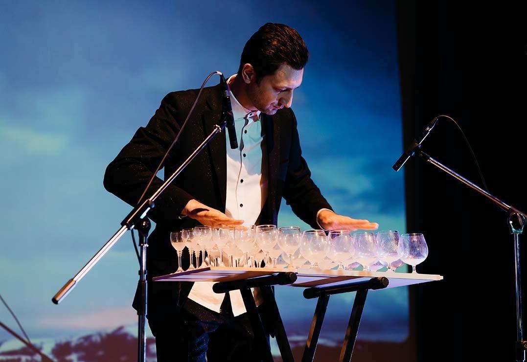 Вальс цветов: Стеклянная арфа и орган