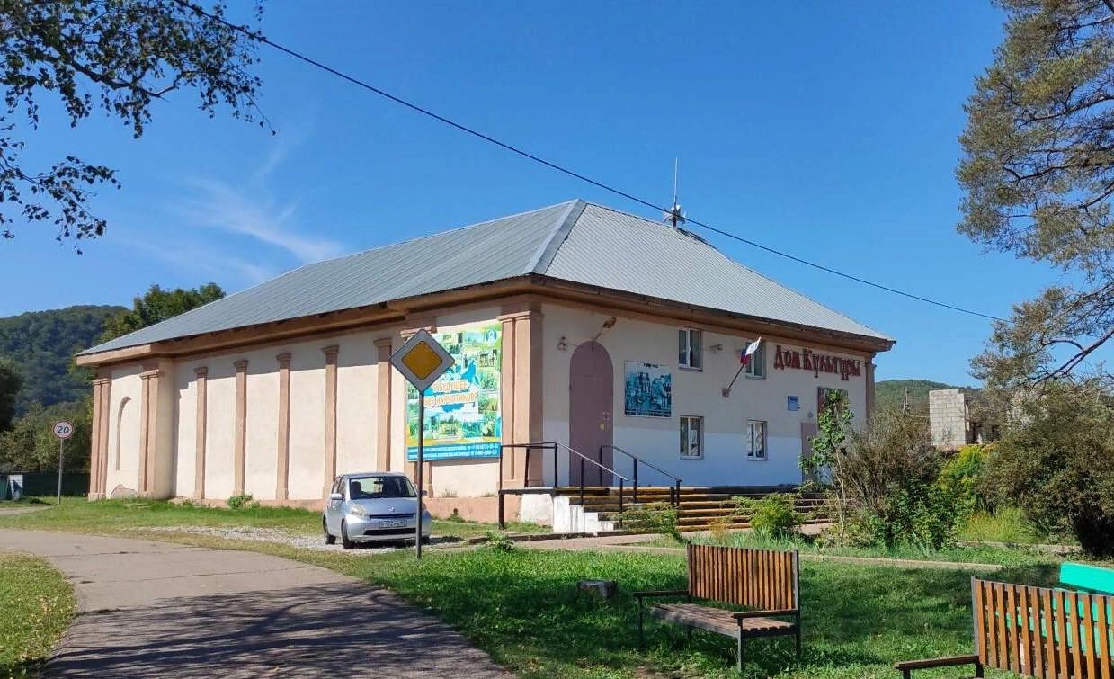 Центральный дом культуры п. Октябрьский