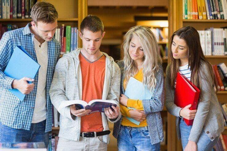 Библиотечный стендап «Читать — это модно»!