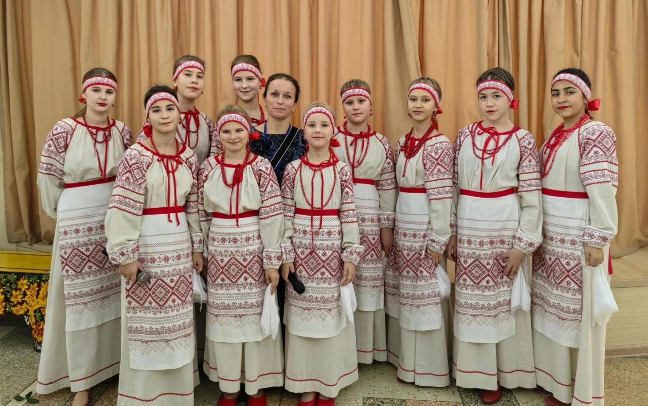 Отчетный концерт ансамбля «Русская тройка»