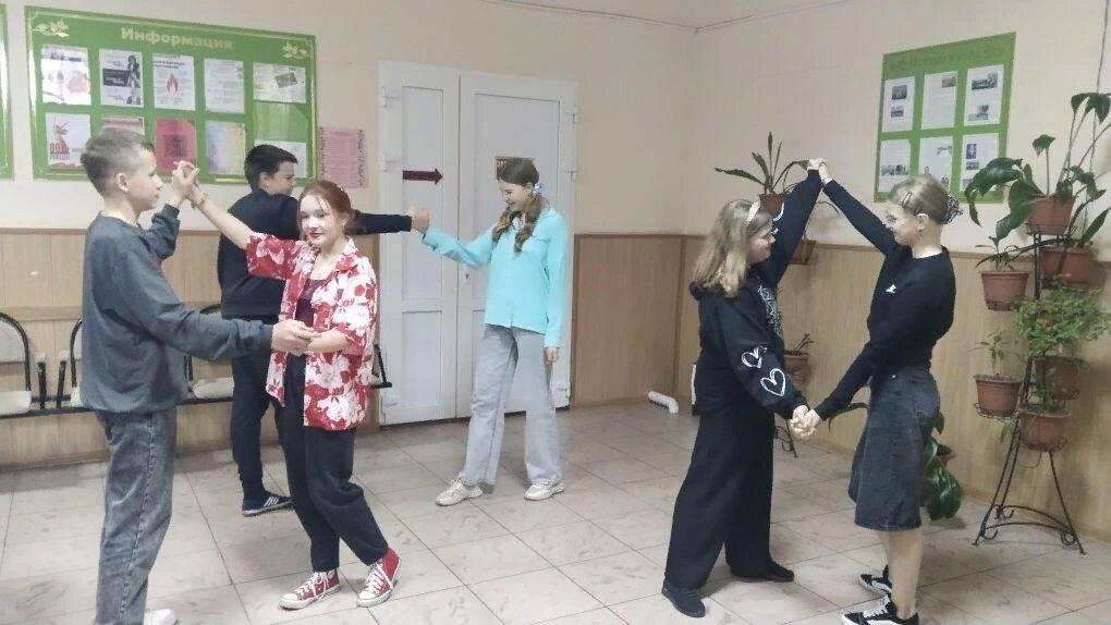 Вечер отдыха «Весна, радость, позитив»