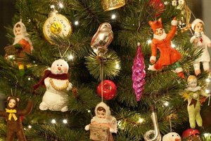 Программа «Новый год разных эпох»