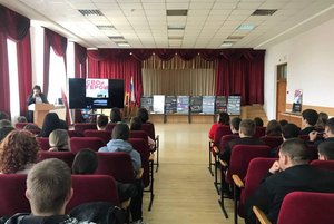 Передвижная выставка «СВОи герои»