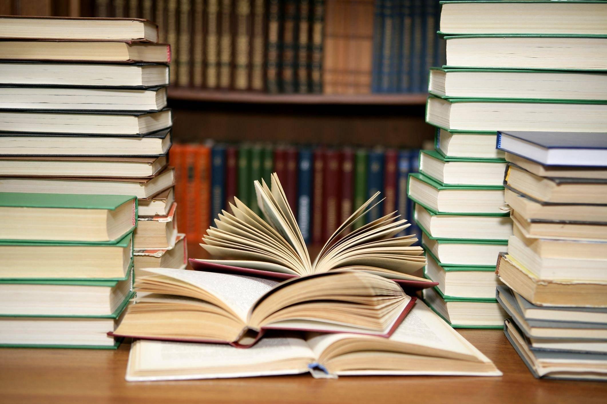 Квиз «Вокруг книг»
