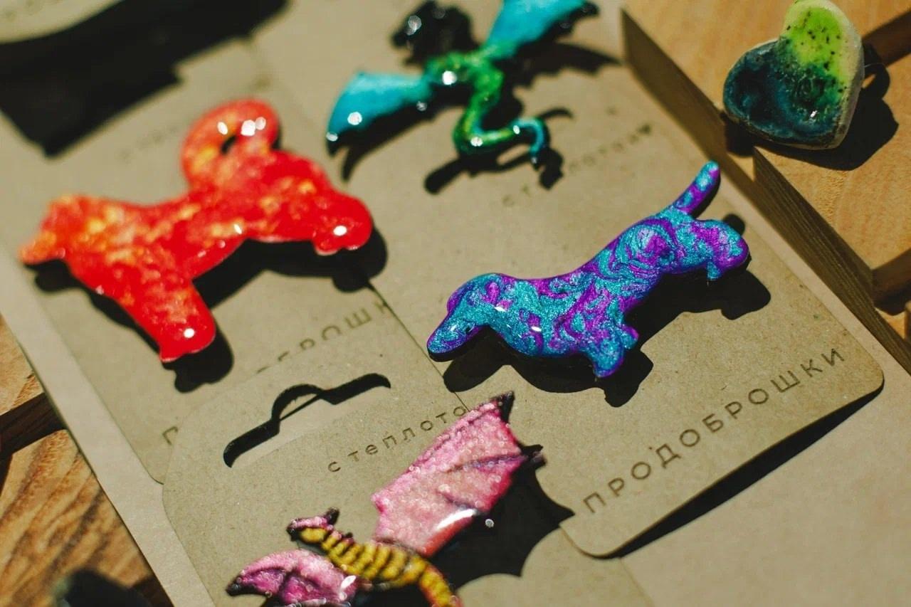 Лаборатория конструктивистского мерча: создай «продоброшку» и футболку в стиле авангарда