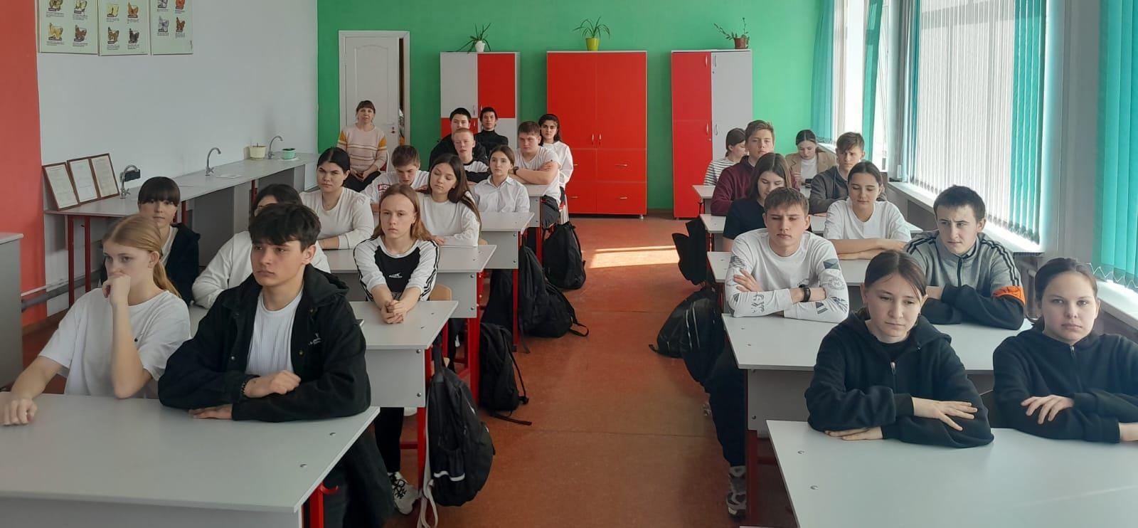 Литературный час «Гордость и слава Дона»