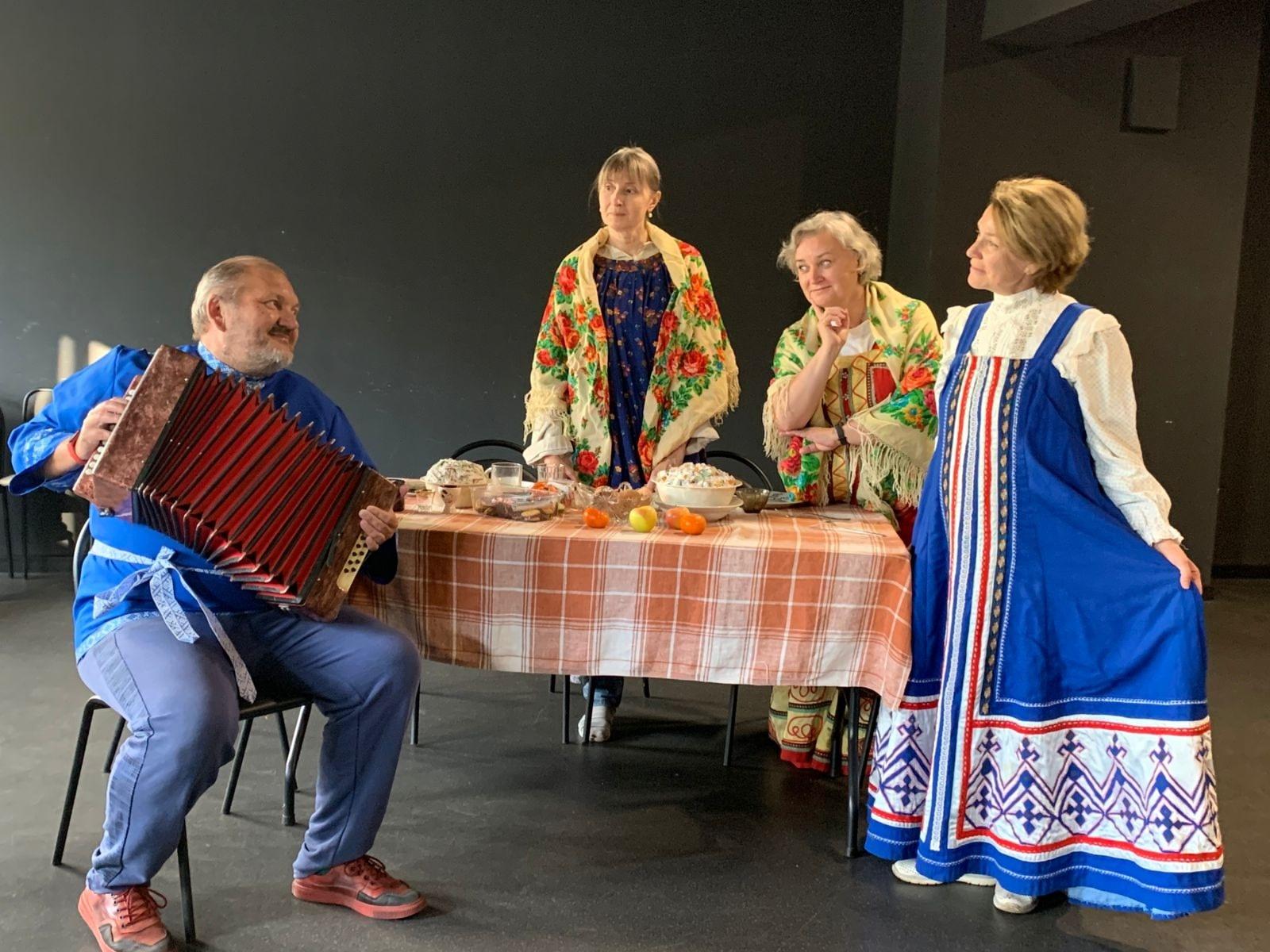 Спектакль «Баба Шанель»