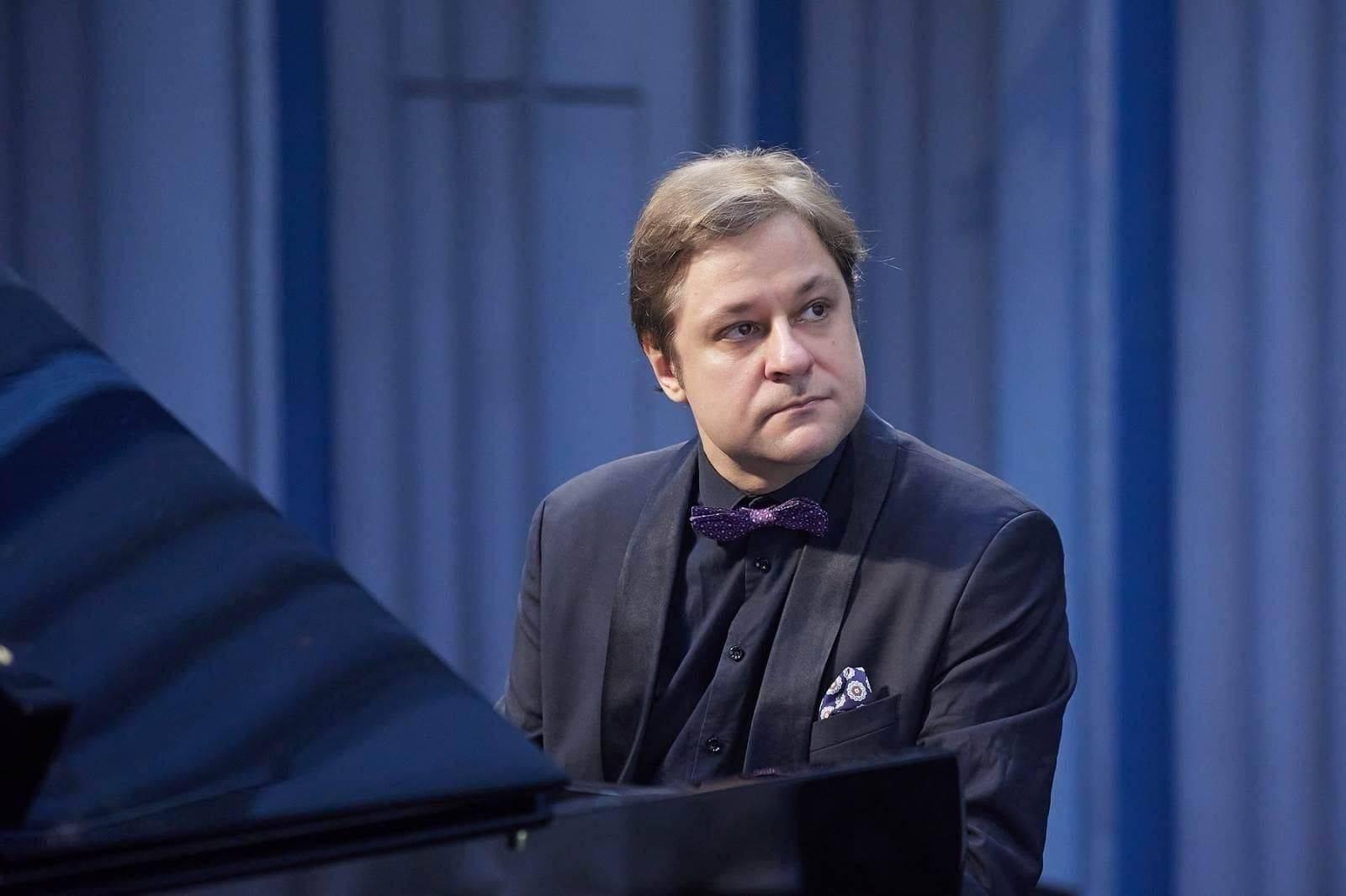 Играет и рассказывает Пётр Лаул.