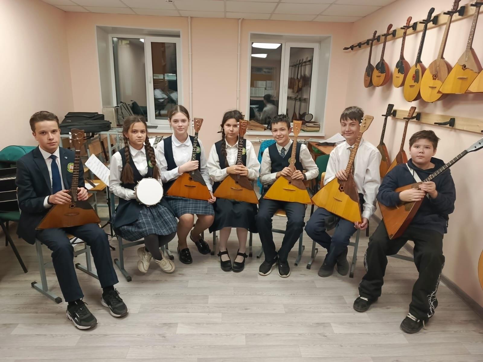 Концерт «В ансамбле музыка звучала»