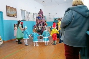 Новогодний детский утренник.