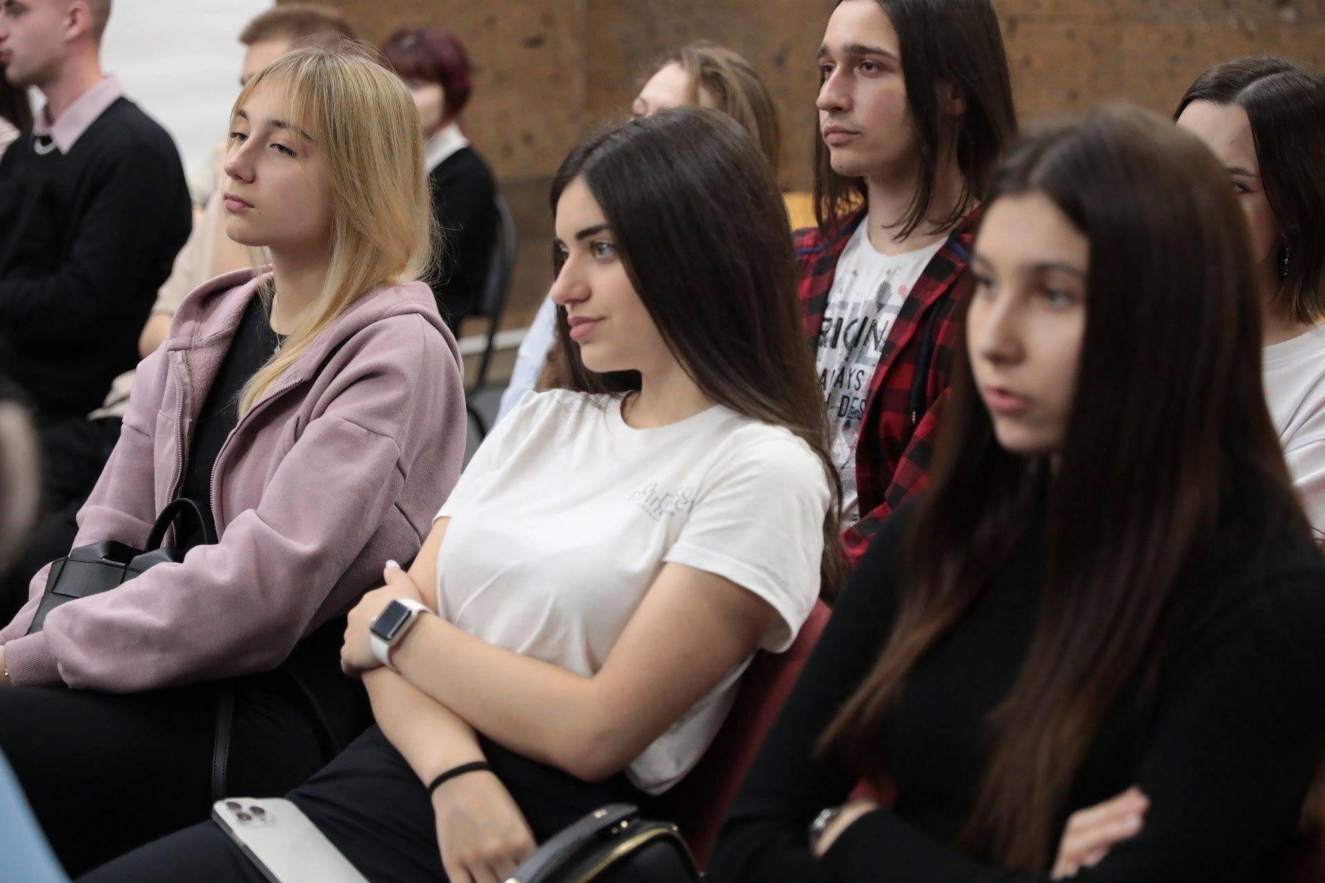 Лекция «Подросток. Инструкция по применению»