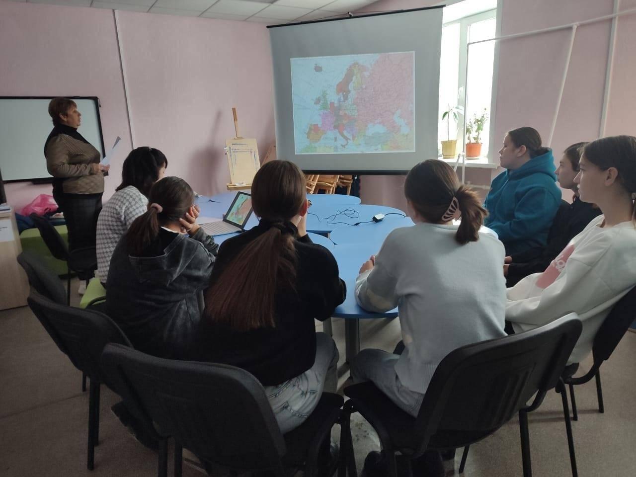 Литературно – музыкальная гостиная «Матушка – Зима!»