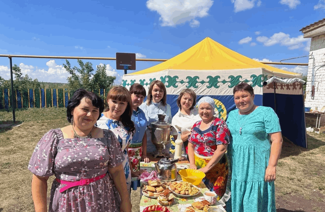 Праздник «Девочки вернулись в село»