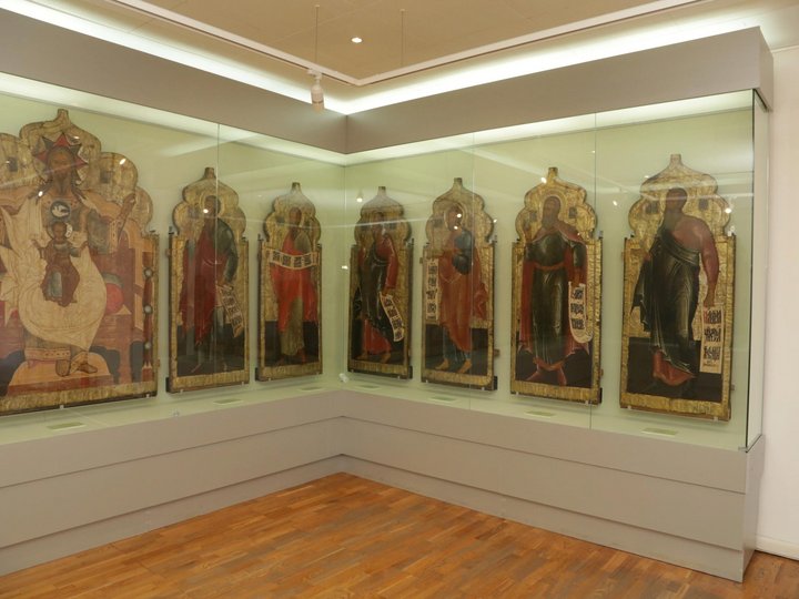 Выставки в Архимандричьих кельях