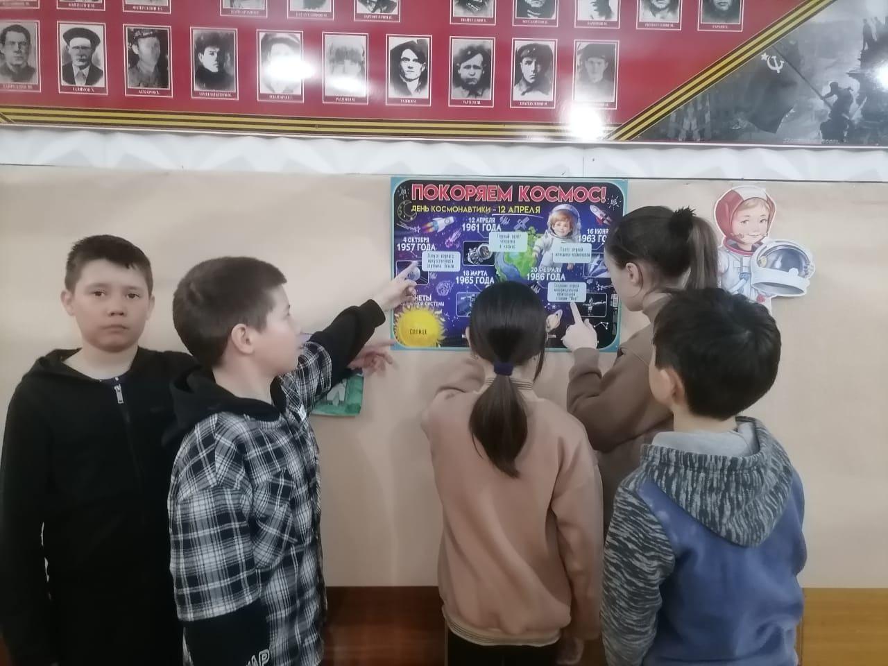 Просмотр фильма «Белка и Стрелка»