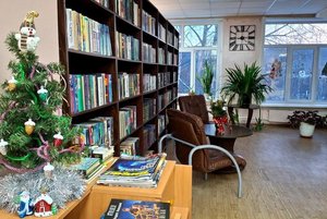 Наряжаем библиотеку к празднику