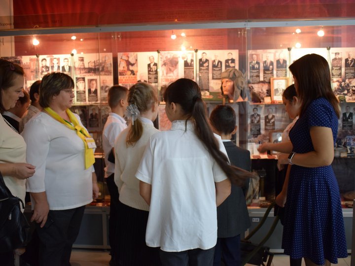 Выставка «Красногвардейцы – участники Сталинградской битвы»