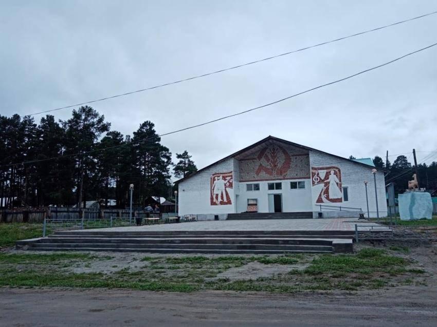 Погода жипхеген забайкальский край хилокский. Жипхеген Забайкальский. Дом культуры в Карымской Забайкальского края. Адриановка Забайкальский край. Дом культуры п.Карымское.