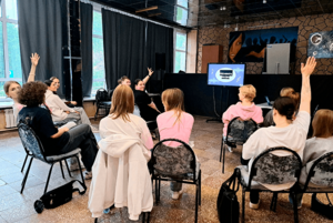 Музыкальный дилижанс «Искусство начинается здесь!»