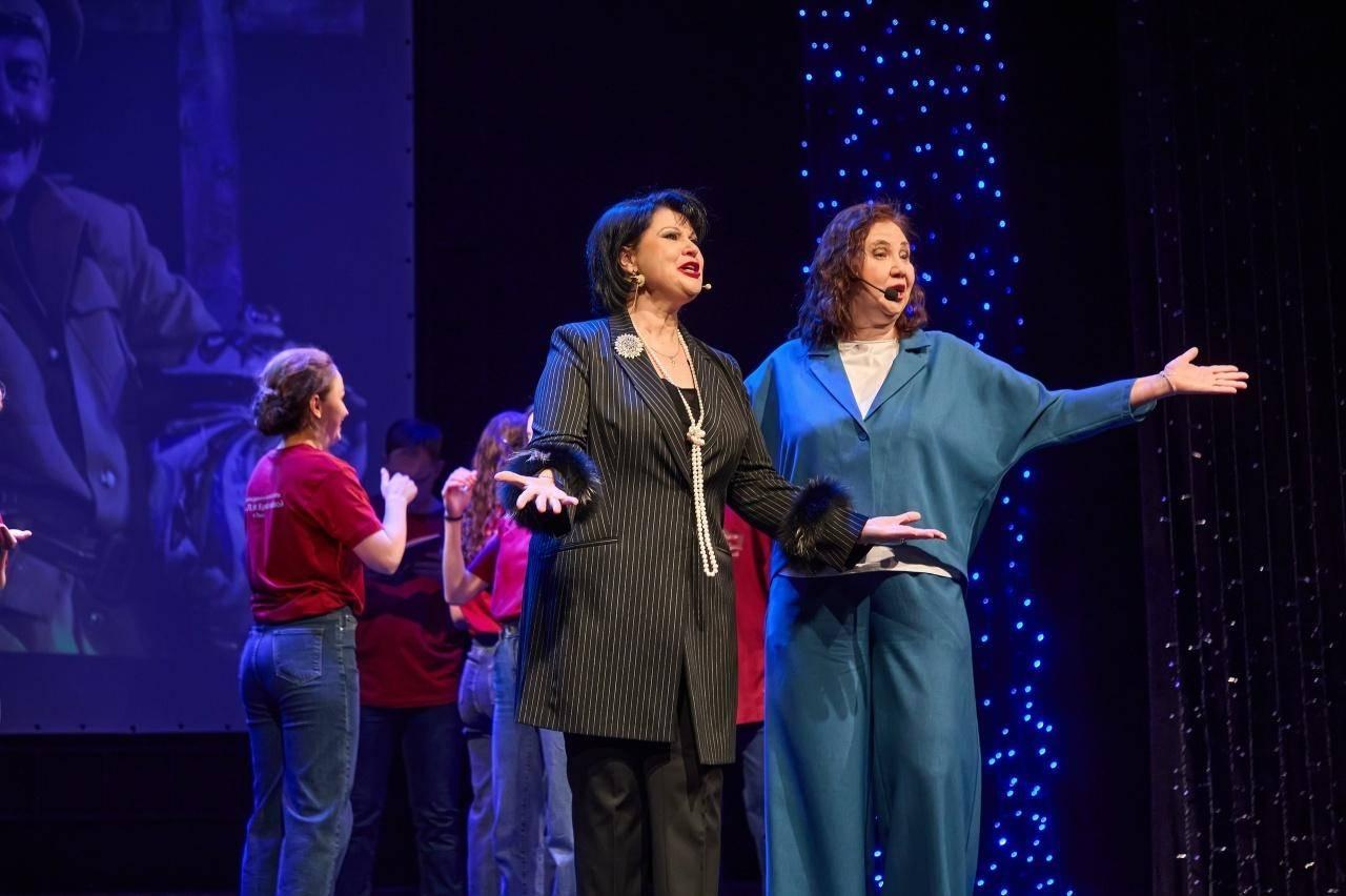 Экскурсия «Волшебный мир театра»