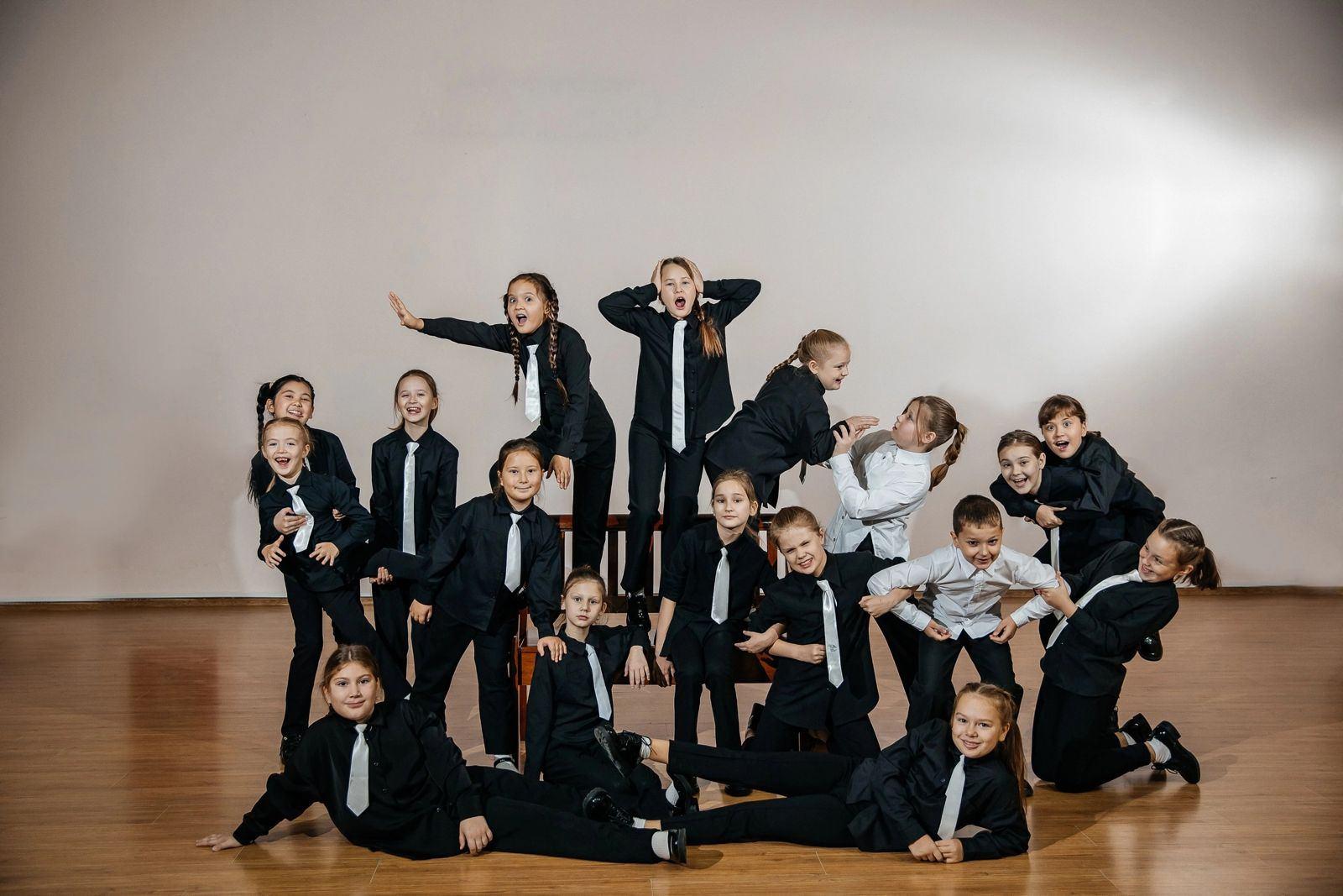 Спектакль «Все профессии важны»