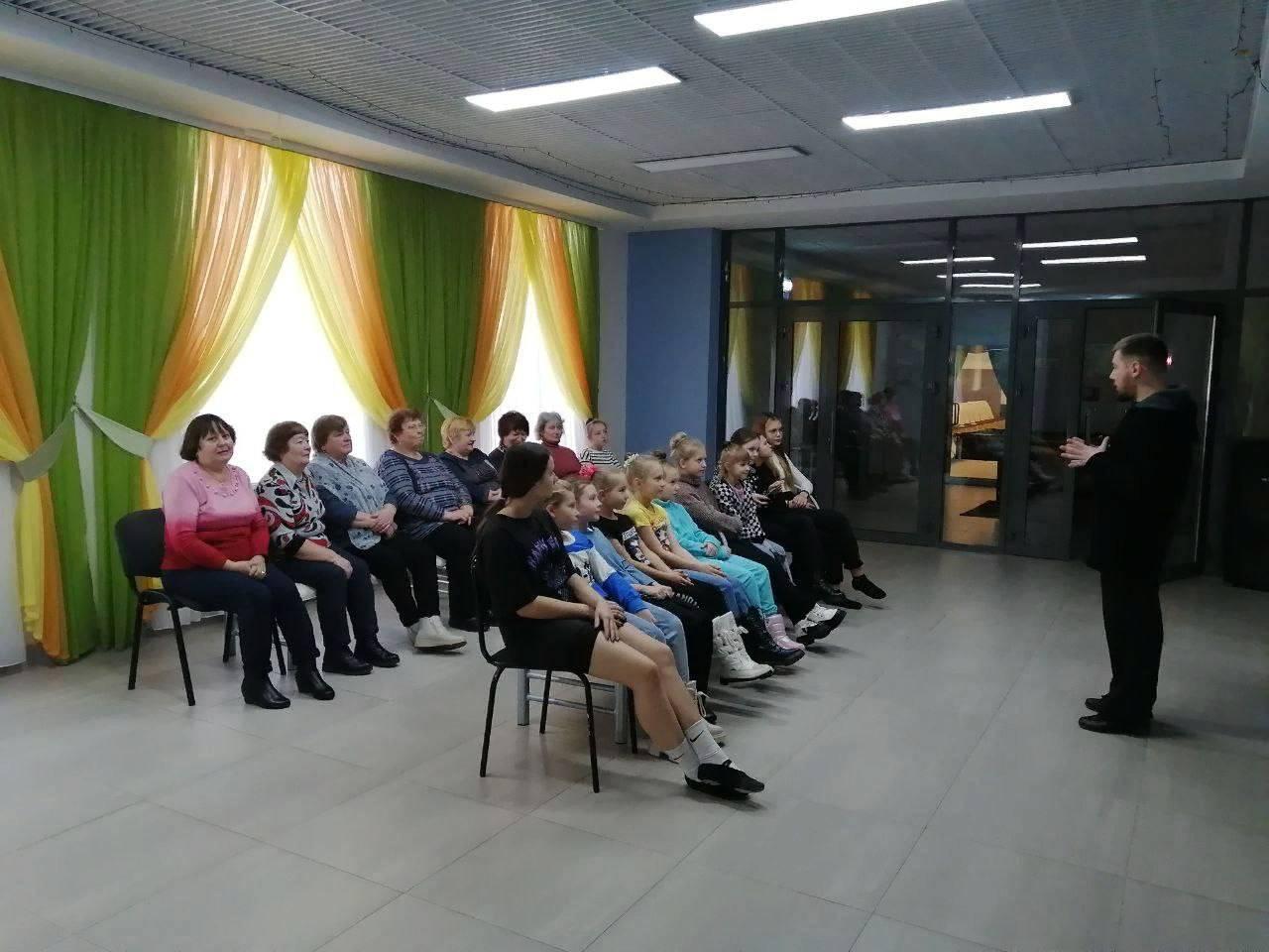 Тематическая программа «Ленинград...»
