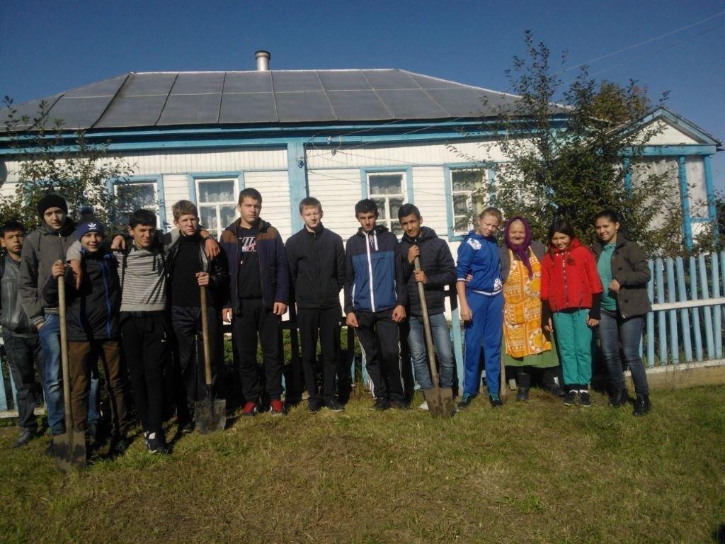 Развлекательная программа«Дружные соседи»