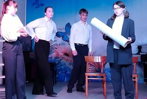 Спектакль «Счастье в полете» vs «Страсти по Гоголю»