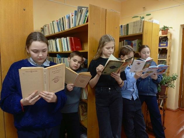 Квиз «Читать не скучно! Читать модно!»