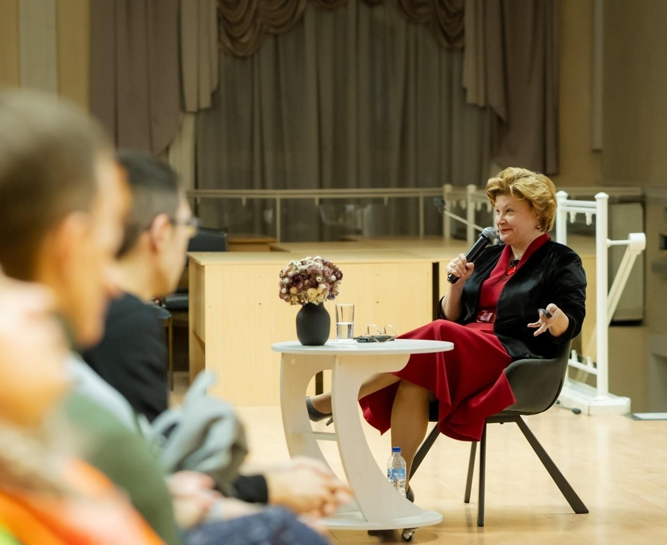 Лекция Ю. М. Тютюновой «Сила – в многообразии: языки и традиции разных народов России»