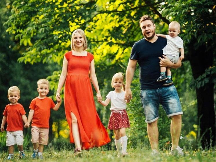 Тематический вечер «Двух сердец одно решение»