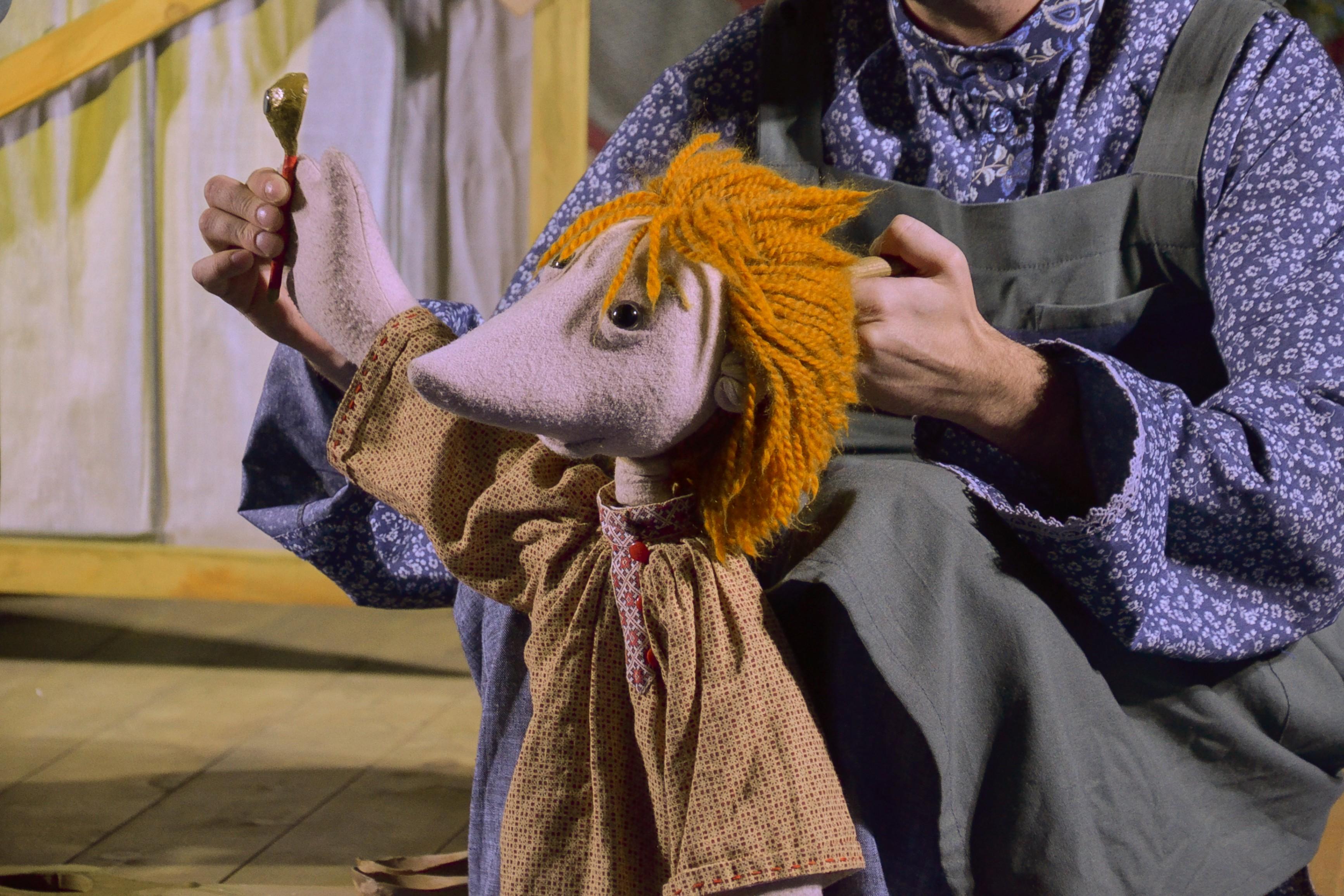 Спектакль «Жжжихарка»