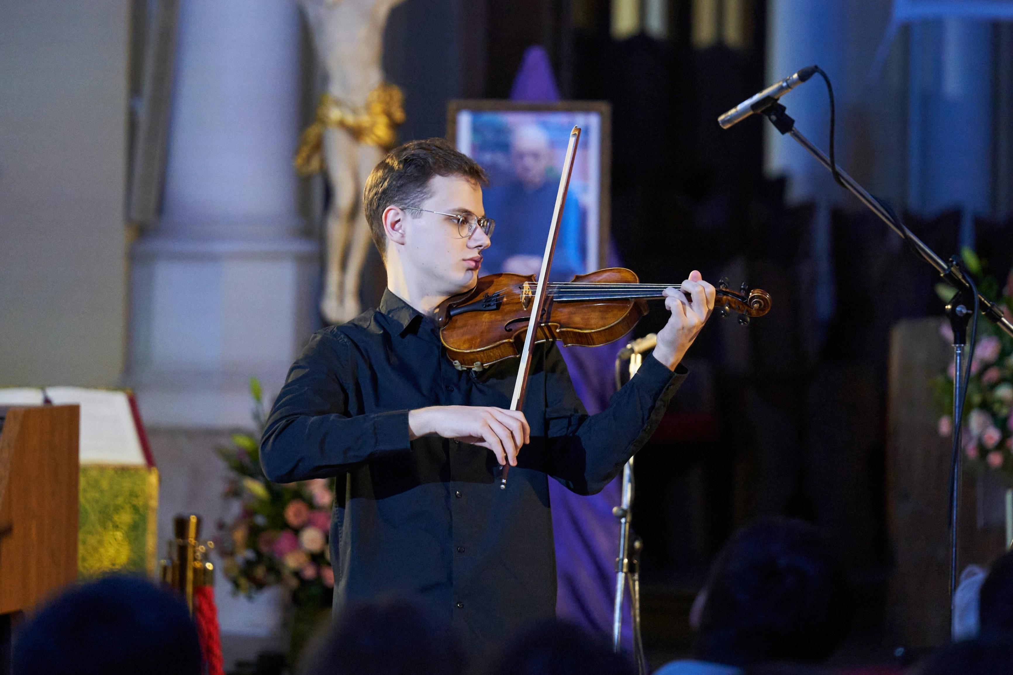 Концерт «Ave Maria. Орган, вокал, скрипка, арфа»