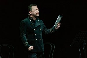 Спектакль «Асадов. Слепой поэт, который видел сердцем»