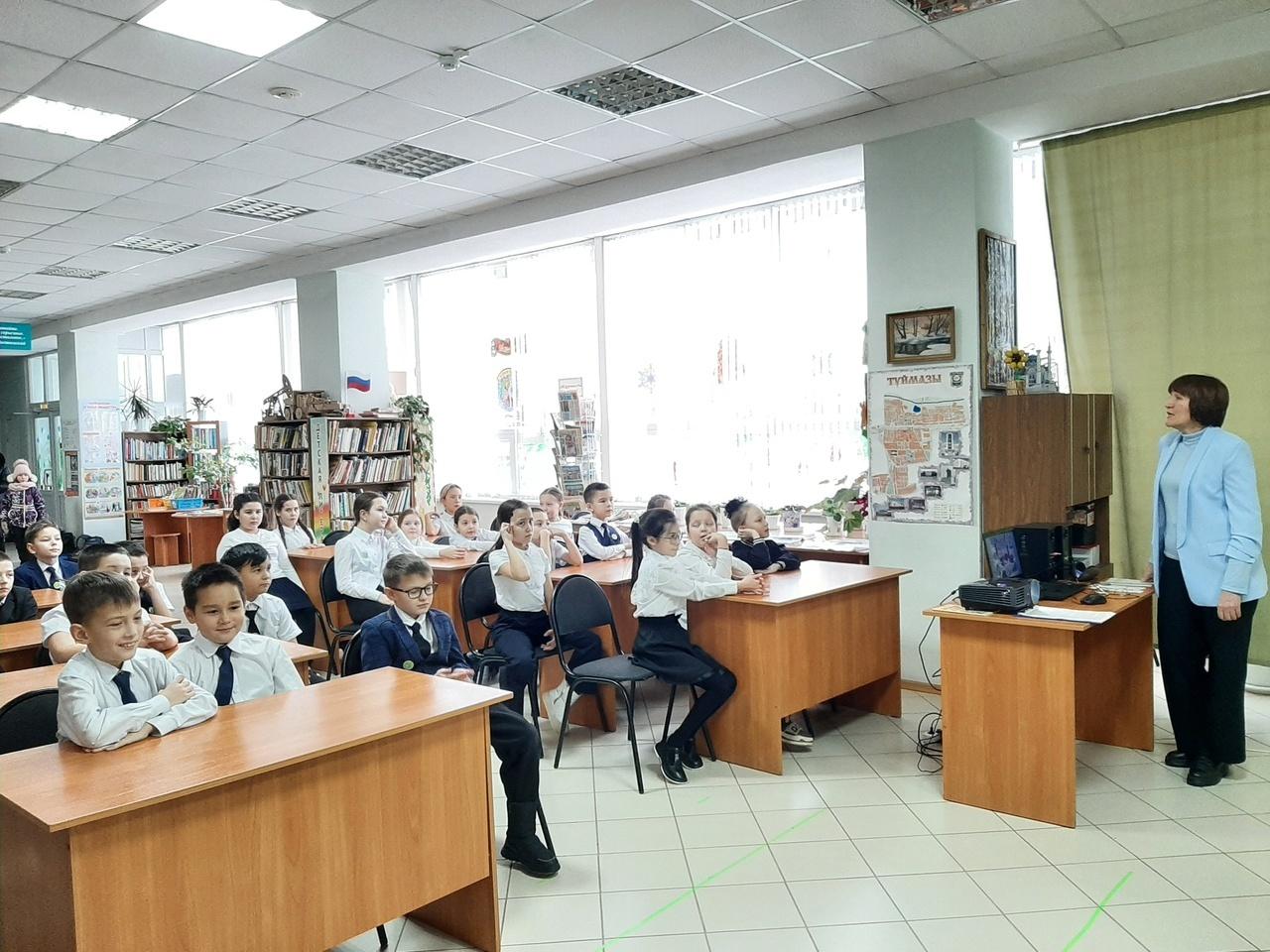 Литературно–игровая программа «Покровители семейного счастья»