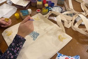 Мастер-класс «Верховая набойка на сумке-шопере»