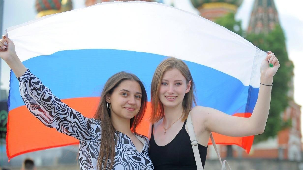 Тематическая программа «Живи, моя Россия!»