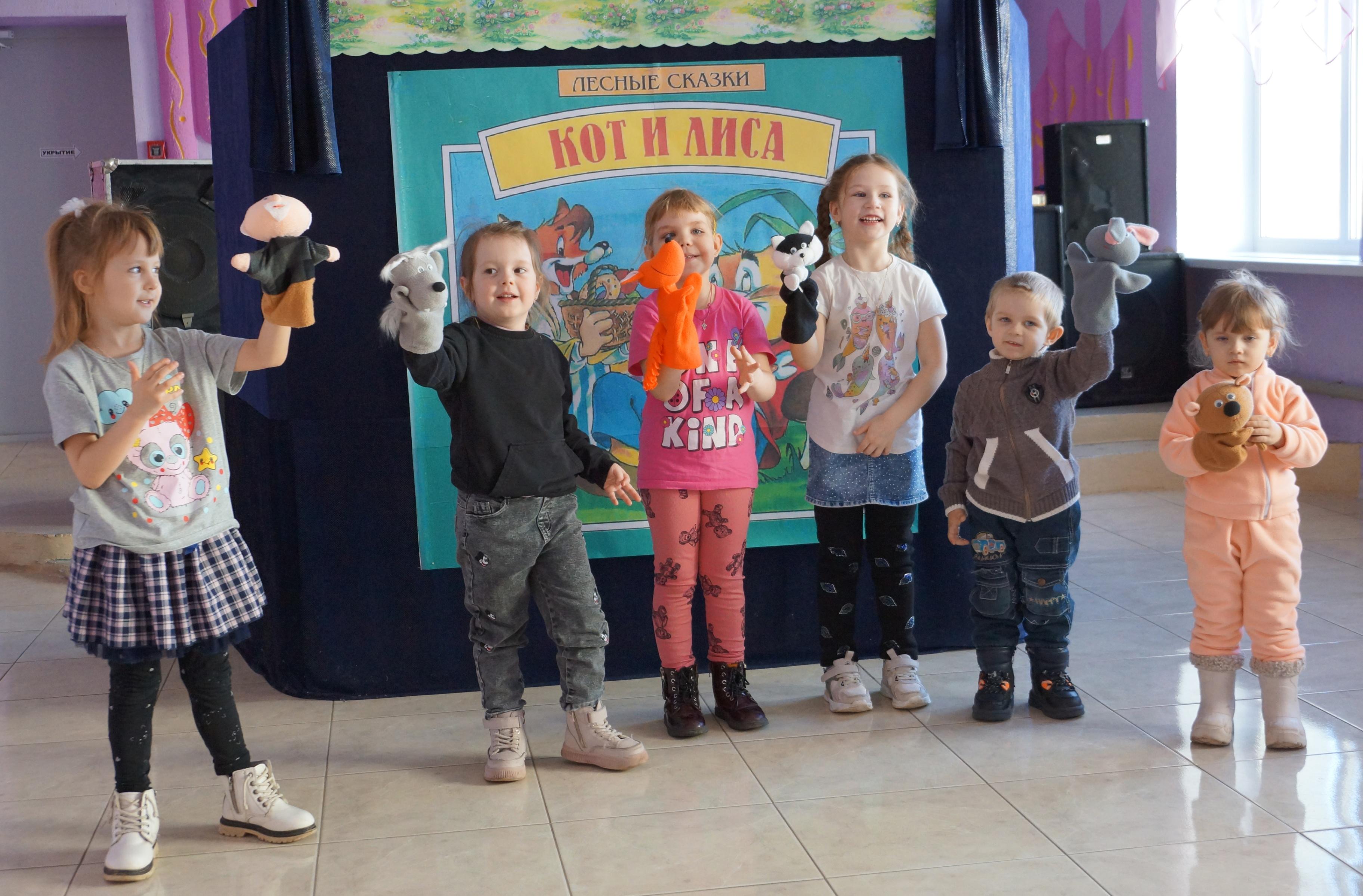 Познавательный час «Театр – это сказка, театр – это чудо»