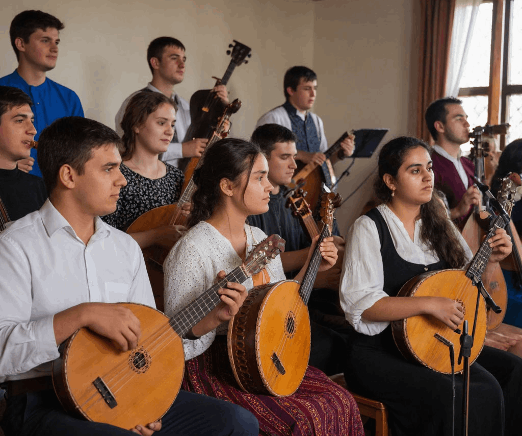 Мастер-класс «Народная музыка: осваиваем инструменты»