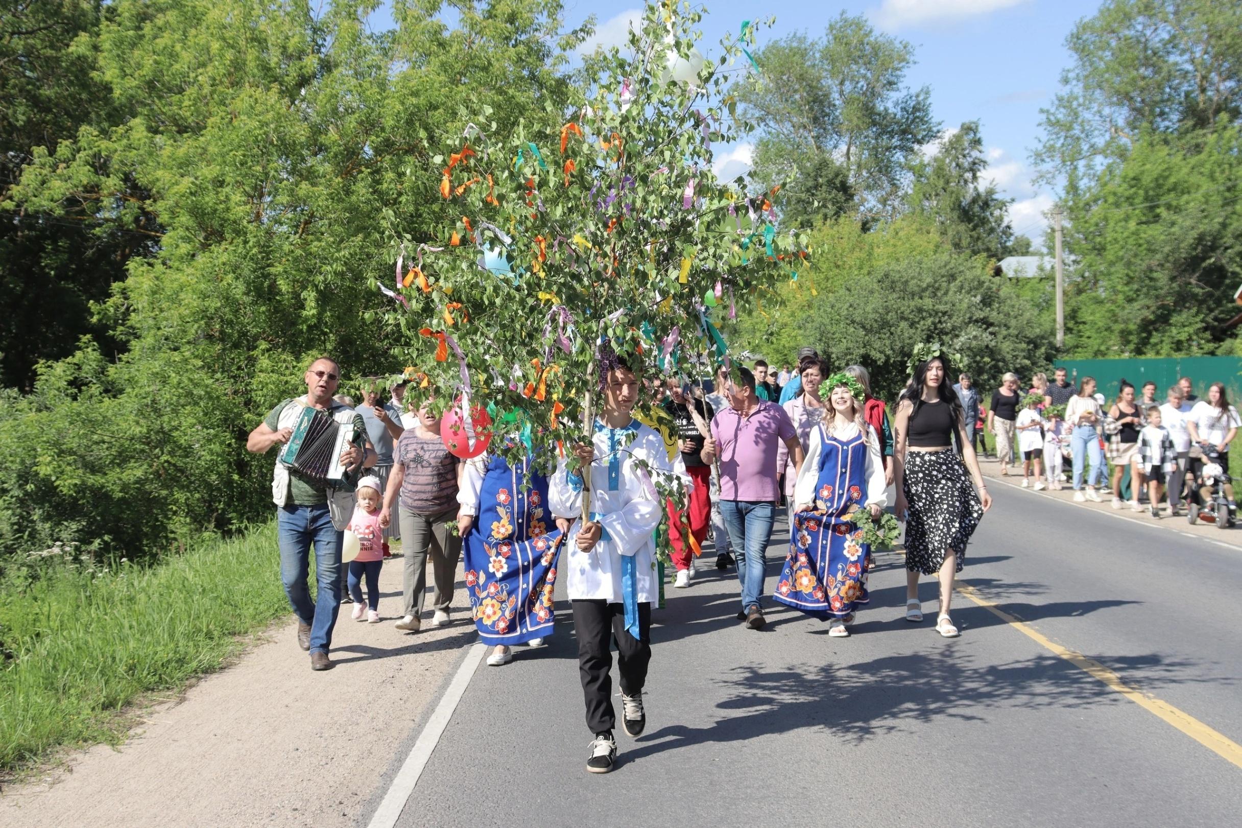 Праздник русской берёзки