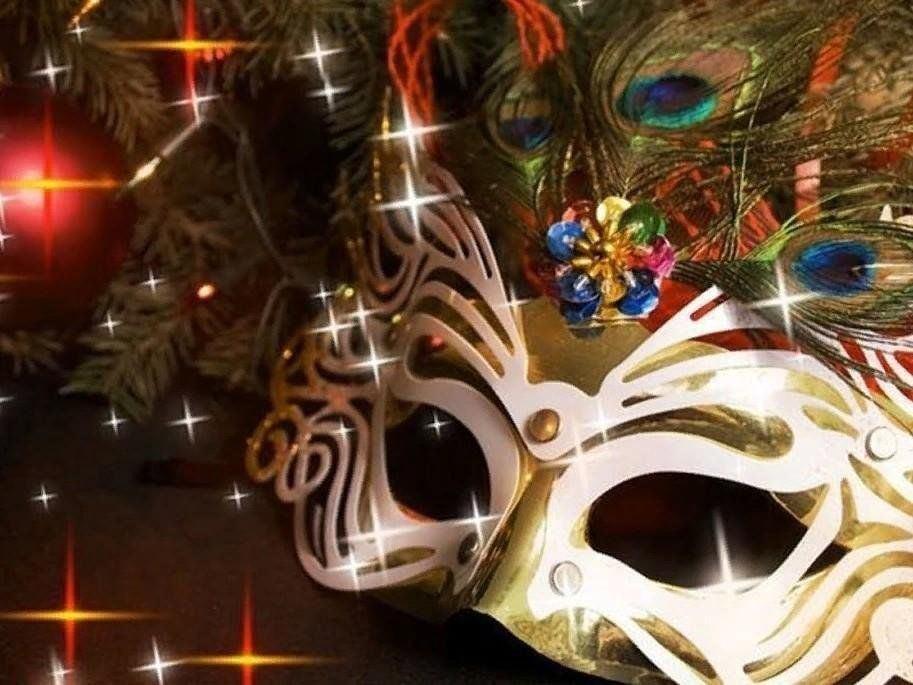 Маска новый выпуск 7. Новогодний маскарад. Новогодние маски. Новогодний карнавал. Новогодние маскарадные маски.
