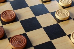 Развлекательная программа «Турнир по шашкам»