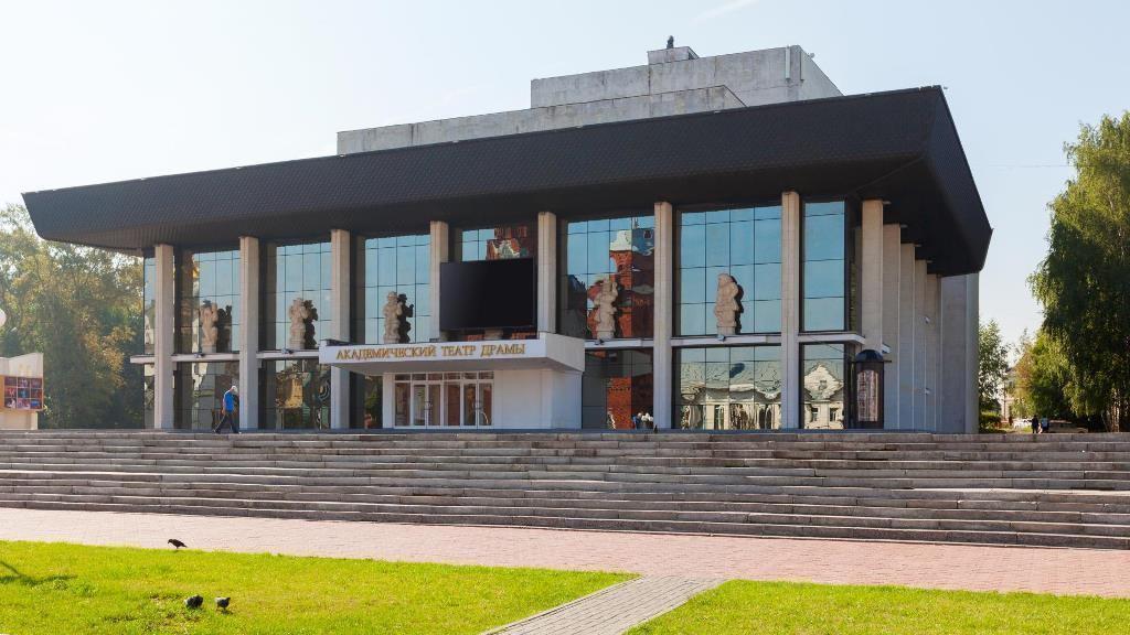 Спектакль «Сказка о военной тайне, о Мальчише-Кибальчише и его твердом слове»