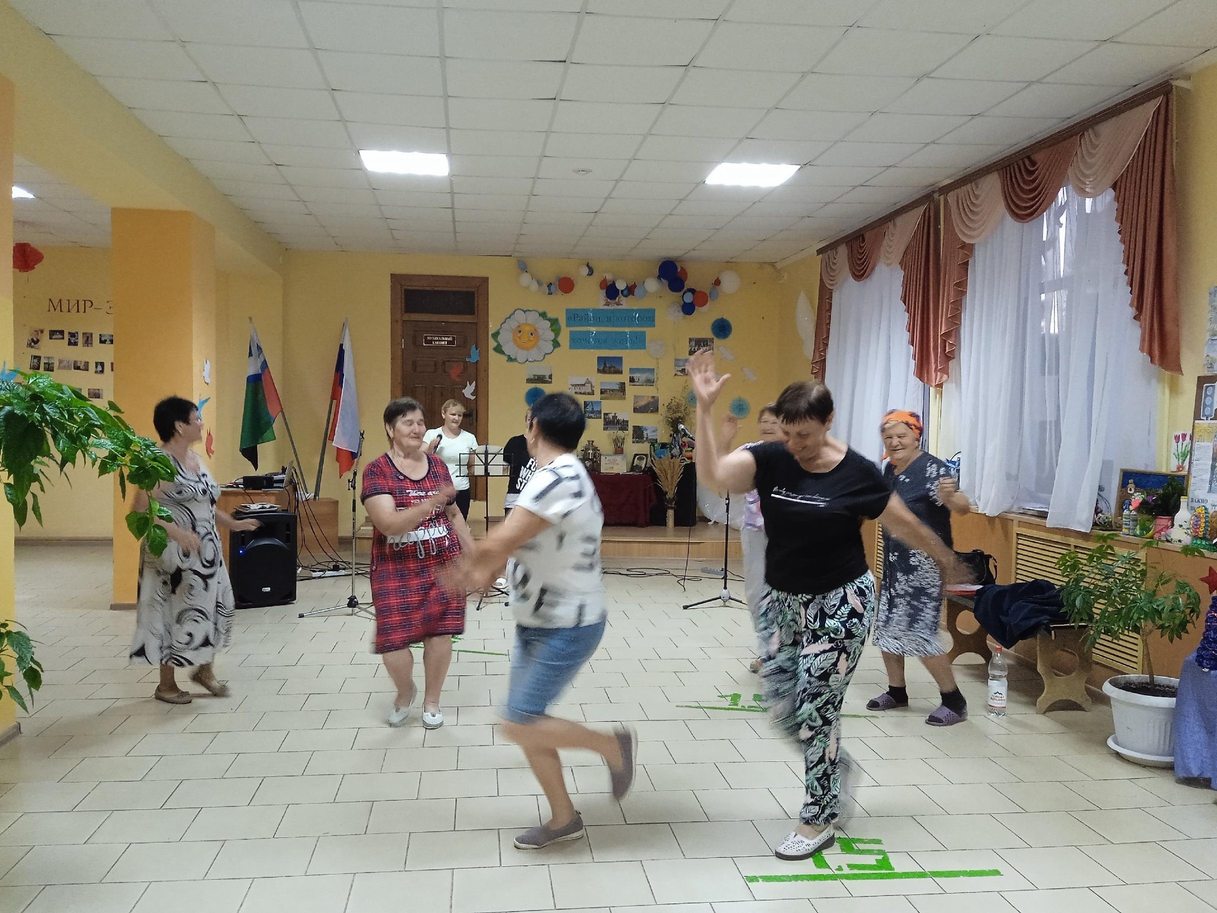 Дископрограмма «На летней волне»