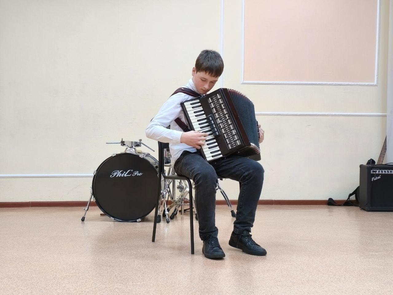 Конкурс «Народные инструменты»