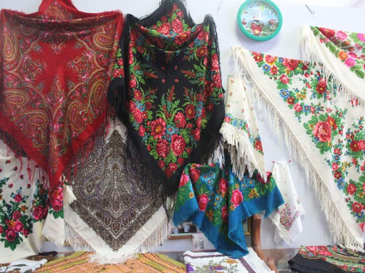 Выставка «Платки и шали»