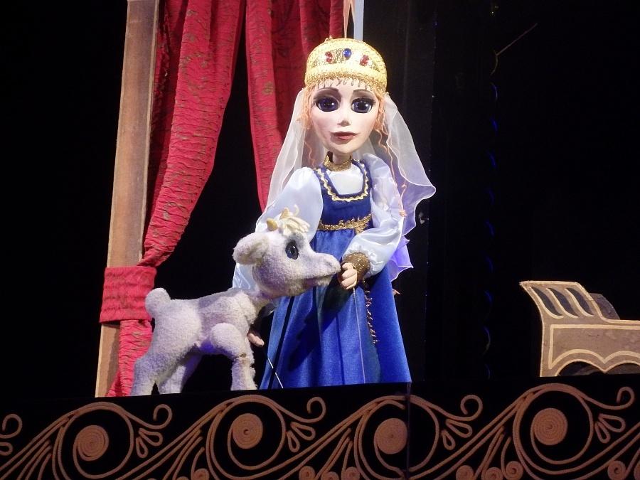 Спектакль «Сестрица Аленушка и братец Иванушка»