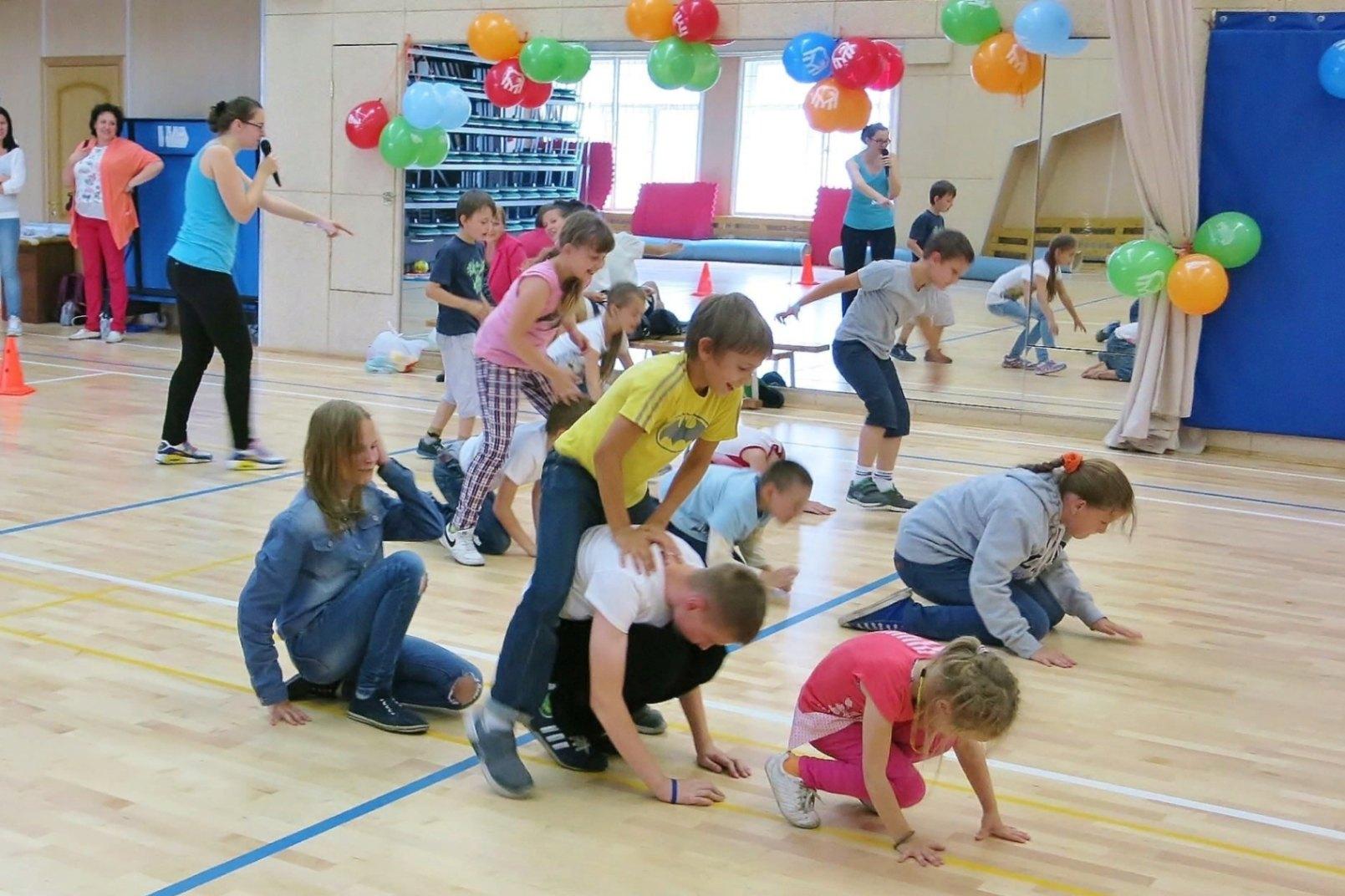 Разное развлечение. Спортивные соревнования для детей. Спортивный праздник для детей. Спортивные соревнования для дошкольников. Весёлые старты для детей.